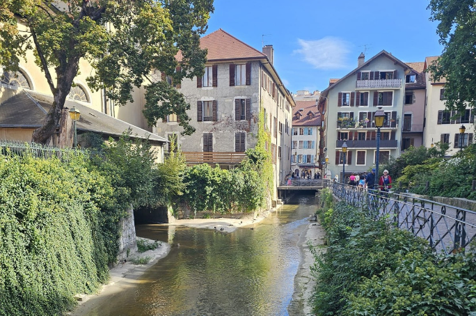 Annecy au printemps